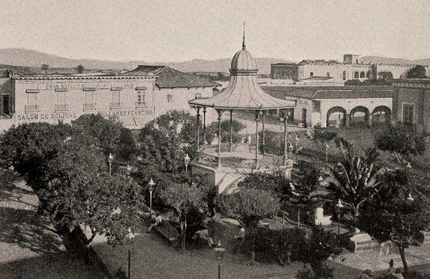 PGaleanaH's tweet photo. #undíacomohoy en 1869 se crea el estado de Morelos, integrado por los distritos de Cuernavaca, Cuautla, Jonacatepec, Tetecala y Yautepec. https://t.co/o429NDjpPP