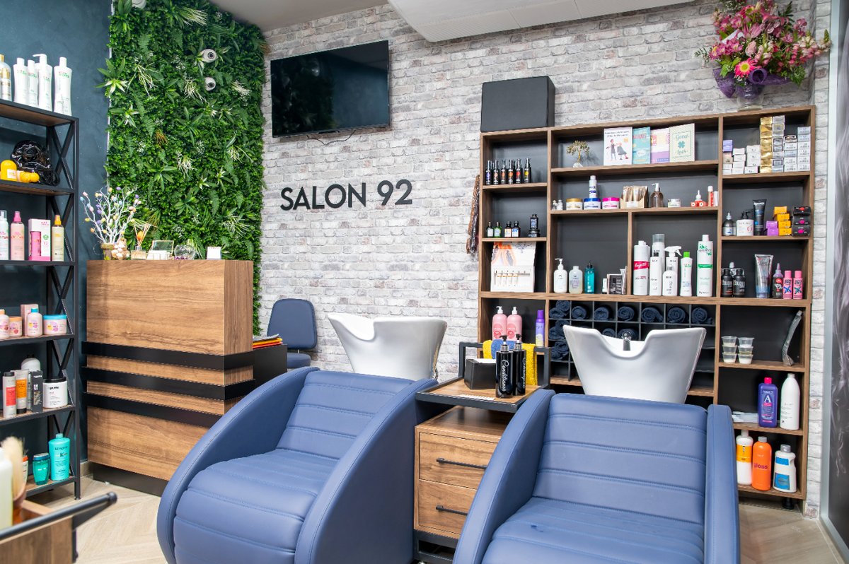 One of our Latest Hair Salon Project 

Salon 92 by Marija 

#Malta #interiordesign #interiordesigner #designmalta #designinspiration #designendures #interiorlovers #interiorstylist #lovemalta #properties #oliviaanncalleja #salon #hairstylist