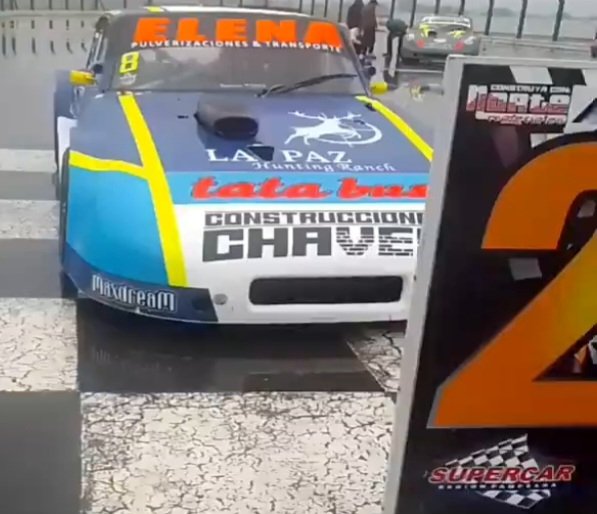 ElfantasmadelT3's tweet photo. #MartesDeZonales 
Carlitos Ruiz y el👻 en el podio del #SuperCar Pampeano 
@FedeNievas882 
👏👏👏😄😄💪👻😜🤙 https://t.co/NfX6rLDPCG