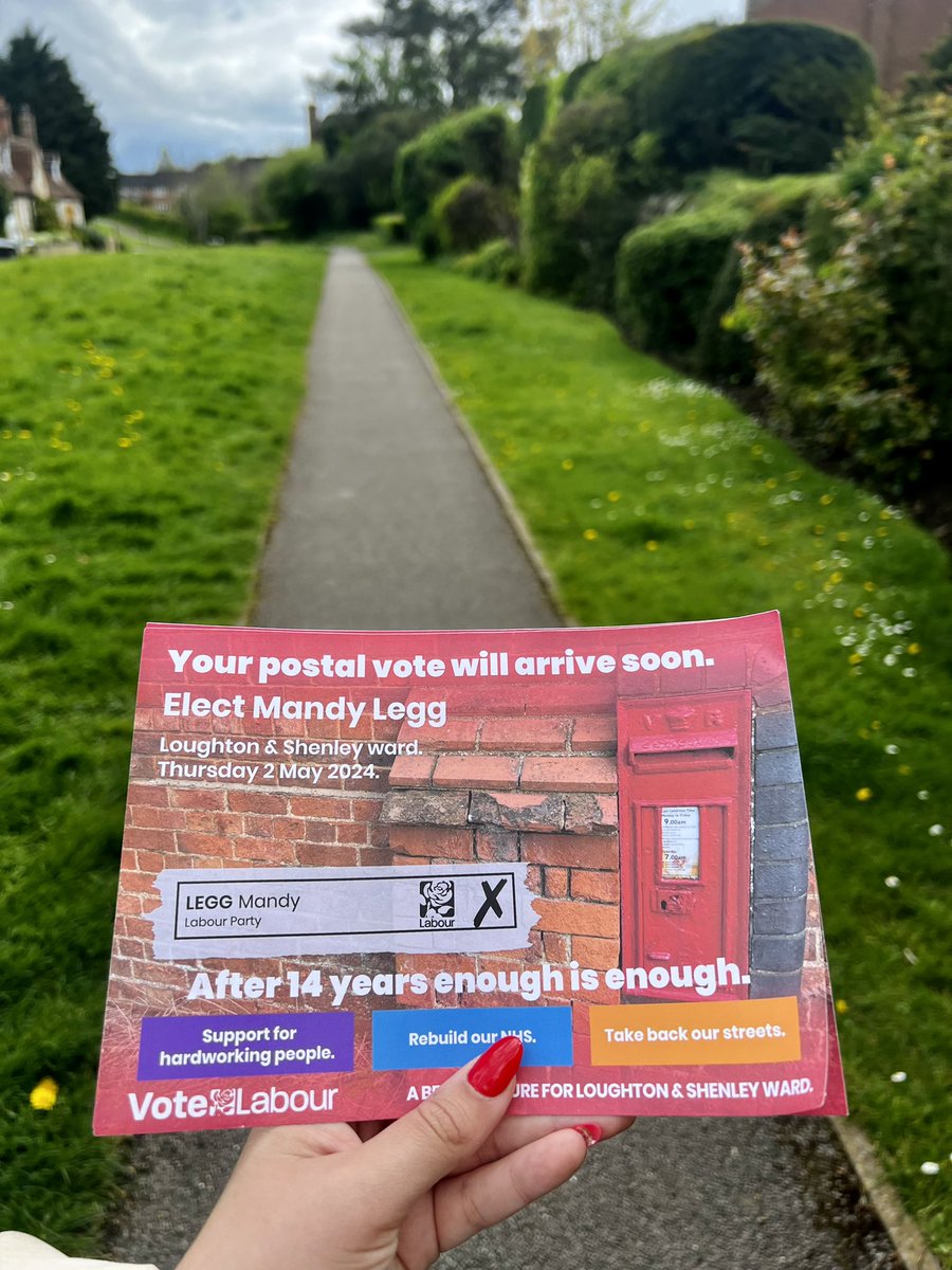 The weather couldn’t make its mind up today while I was out delivering 🌧 ☀️ But thankfully lots of residents have made theirs up, and they’re supporting Labour! 🌹 Out reminding postal voters to pop them in the post as soon as they arrive 📮