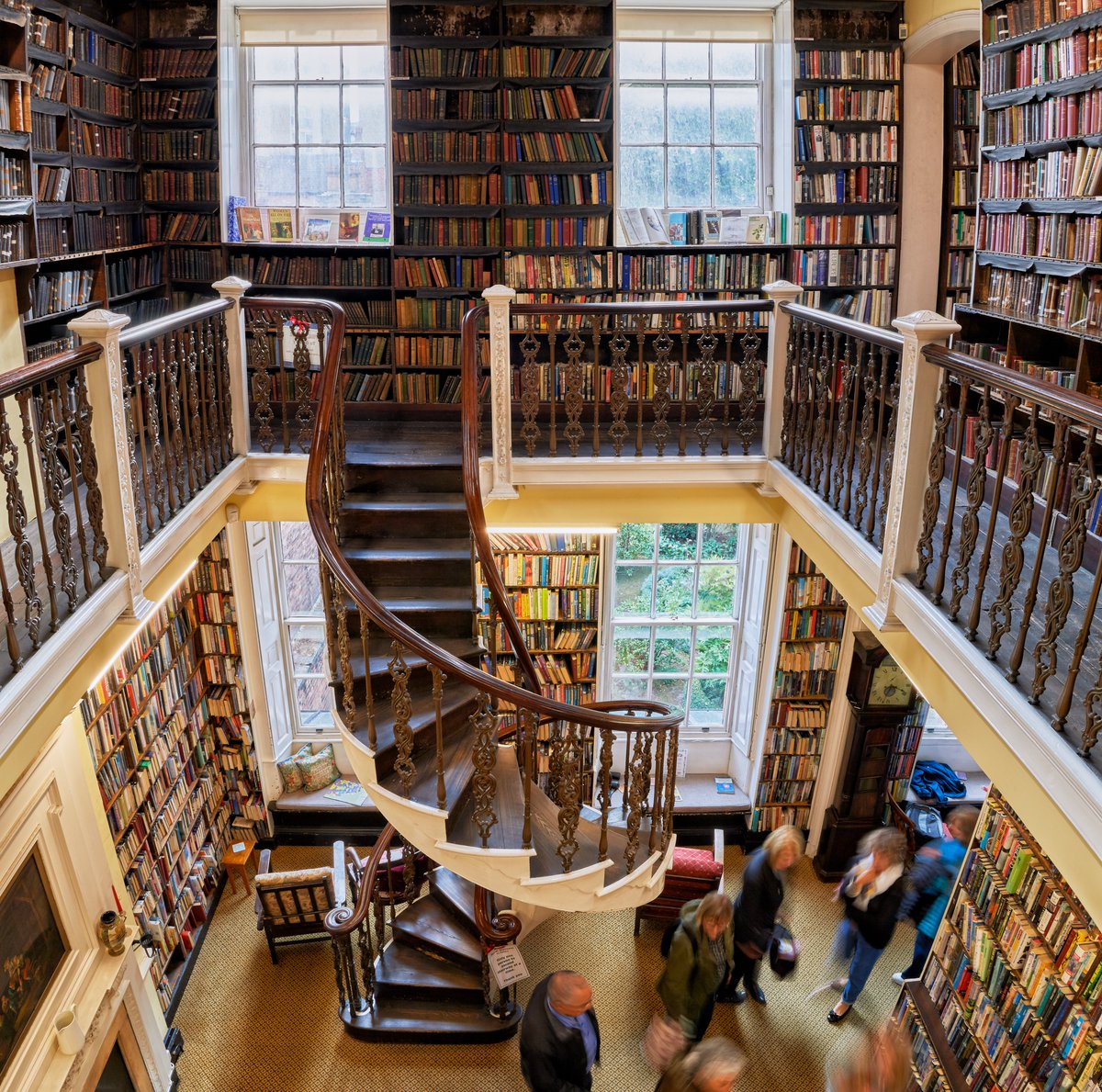 Nottingham is one of the best places for literary-themed travel in the UK and a UNESCO City of Literature 💚 We’ve rounded up the major literary tourist attractions ready for you to explore on your next visit. Read more 👉 bit.ly/3Q5xooK 📸📍 @BromleyHouseLib