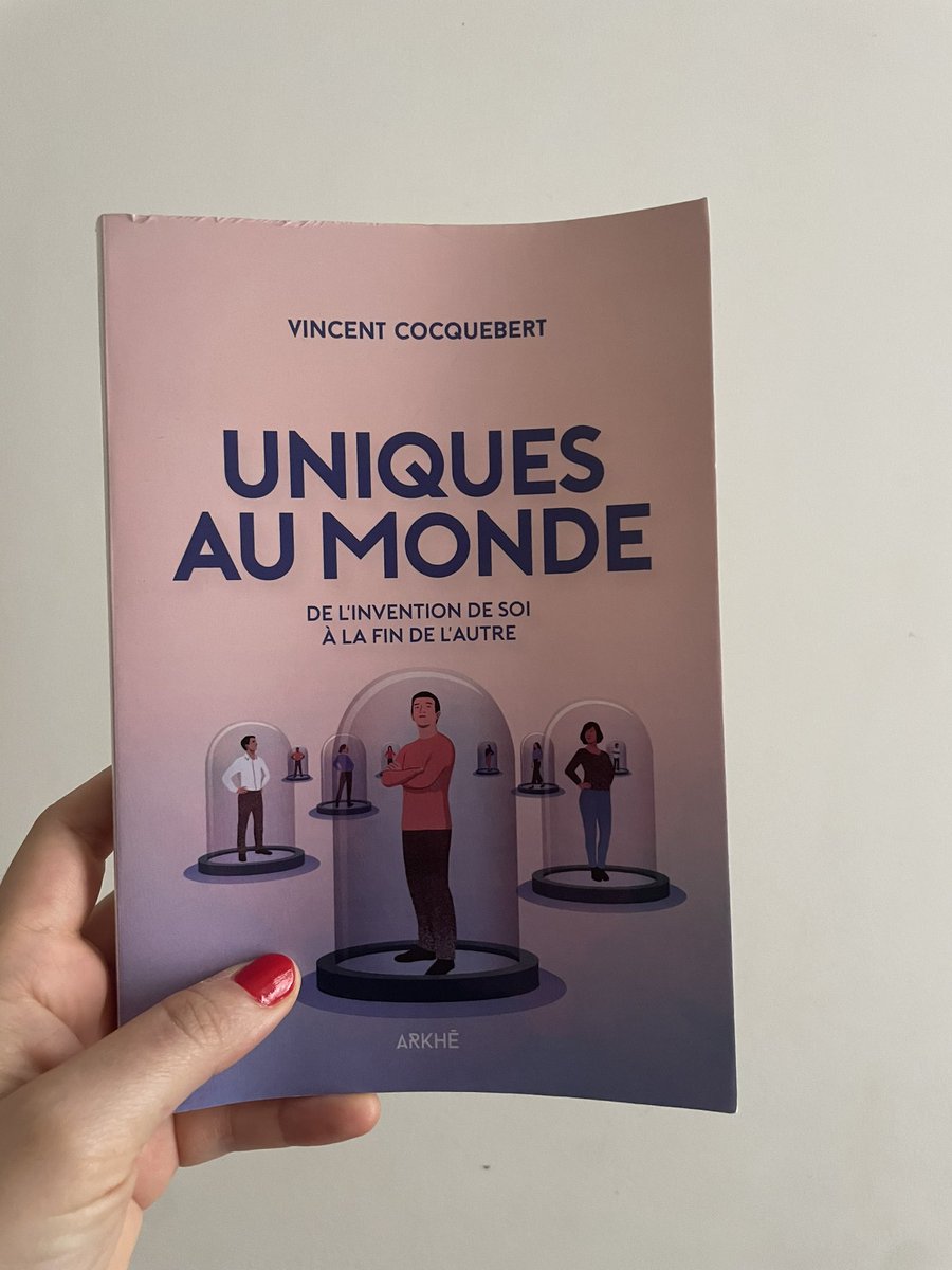 Fin d’une lecture coup de poing passionnante, qui remet les pendules de narcisse à l’heure et qui donne envie de supprimer tous nos comptes sur les réseaux sociaux 🫢 <a href="/ArkheEditions/">Arkhê</a>