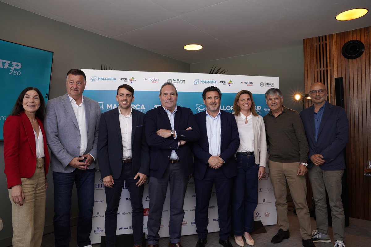 FTIB_tennis's tweet photo. 🏡 JAUME MUNAR JUGARÁ EN CASA‼️

🌱 Otro motivo más para no perderse el Mallorca Championships

🎾 Cuarta edición presentada hoy con muchas novedades

📆 Del 22 al 29 de junio
🏟️ Mallorca Country Club
🇪🇸 Santa Ponça (Calvià) 

📸 @MallorcaChamps https://t.co/xPRoZPs8vC