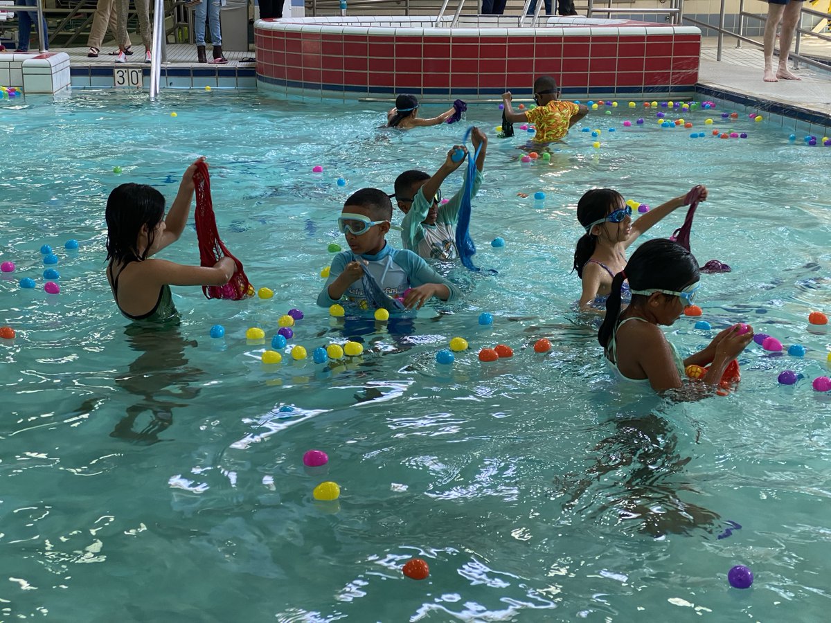 Don't miss our aquatic egg hunt at Kennedy Shriver Aquatic Center this weekend! Register for your chance to find the golden egg ➡️ ow.ly/jwGm50R5ES9. #MoCoRec