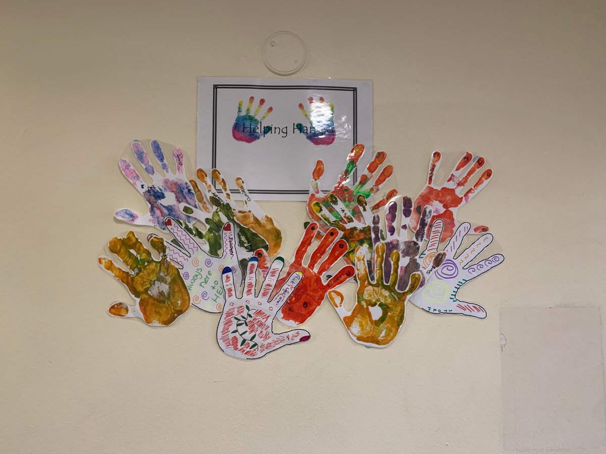 The team at Hillcrest has launched their Helping Hands display where staff and customers can trace their hands with different colors to express themselves👐 We love this idea as new customers can see just how many different people have been supported at Hillcrest🎉