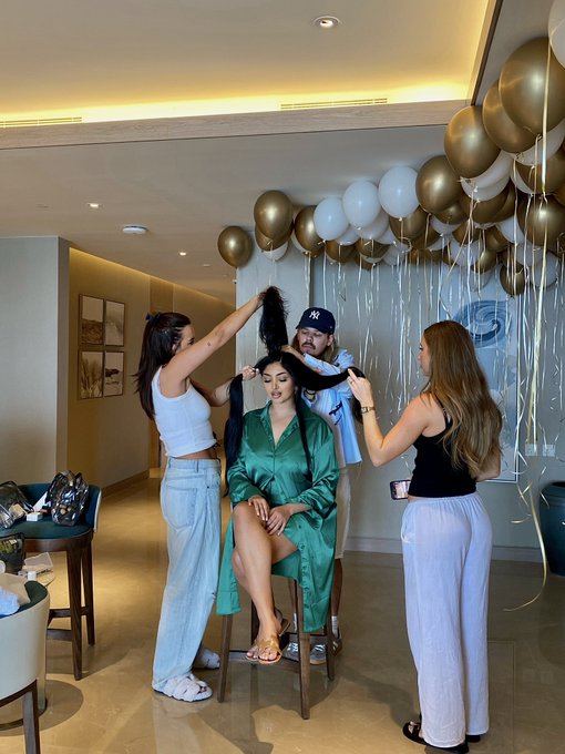 Her 🫧 https://t.co/dN1F5FYKlV