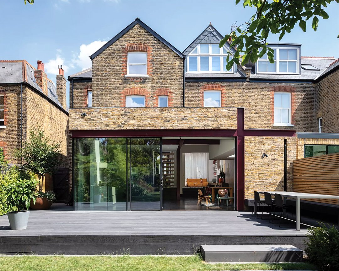 Permitted development rights allow you to undertake some significant building works and home improvements without formal planning consent. From garage conversions to window upgrades, here's 23 projects you can do without planning permission: ow.ly/fE8Z50Rh607
