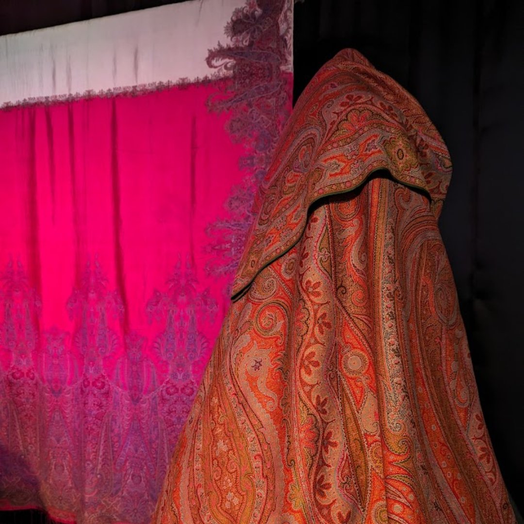 NorwichCastle's tweet photo. 🧵 This beautiful Norwich Shawl was presented to Ruth Battersby of @NorfolkMuseums yesterday, marking the 35th anniversary of @ctanorwich. It is on display at the Norfolk Makers' Festival @TheForumNorwich until 21 April. A massive thank you to @ctanorwich for their support. https://t.co/IlAIiL1WgG