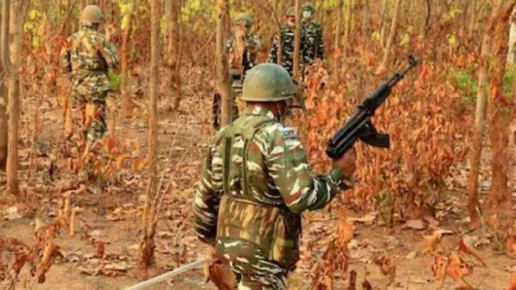 As many as 29 #Naxaliteskilled in an encounter with security personnel in Chhattisgarh's #Kanker district.