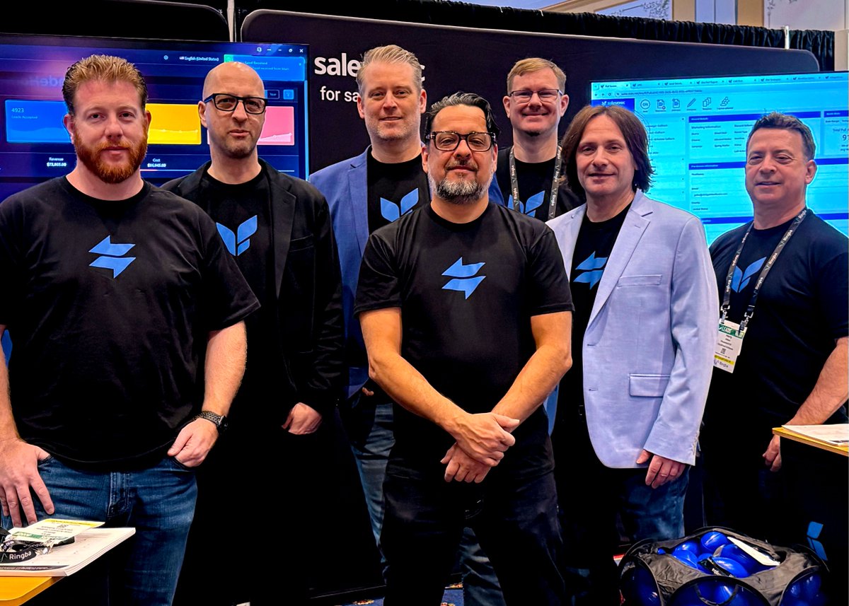 TeamClickPoint's tweet image. Thanks to everyone who came out to see us at #LeadsCon2024 in Las Vegas! Great to catch up with old friends and make so many new ones! Our free LeadExec Starter account was a big hit, learn more here: hubs.ly/Q02t0cKR0