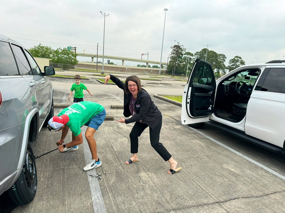 This is what having the BEST of the best at FCE looks like! I was a mile from school when my tire popped this morning. @MrsTallent_FCE & @DannyLucio88 came to my rescue immediately! Coach changed my tire & Mrs. Tallent got my son & I to school. #blessed @HumbleISD_FCE @HumbleISD