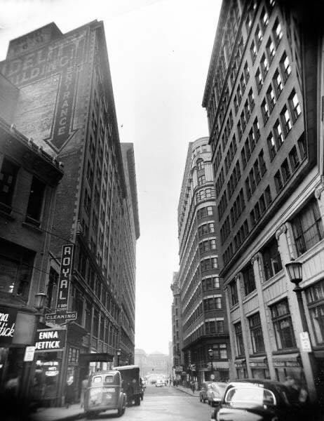 notice the Fidelity Mortgage building detail on the left, the National City Bank building on the right & Cleveland City Hall in the distance all remain the same