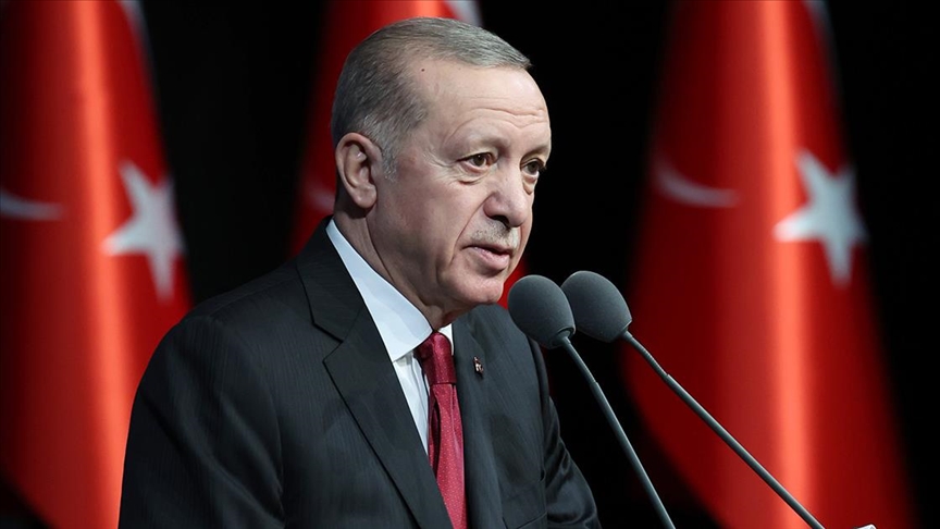 Erdoğan Kabine Toplantısı sonrası açıklama yapıyor #kabinetoplantısı #erdoğan - borsagundem.com/haber/erdogan-…