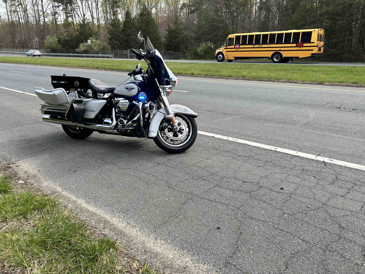 🚨Prioritizing Traffic Safety:🚨 Last week #FCPD officers wrapped up High Visibility Enforcement (HiVE) on Rt. 123. Our motor and patrol officers issued 445 traffic summonses & warnings. Stay tuned next week as we gear up for wave 2 of #RoadShark! #DriveSafe