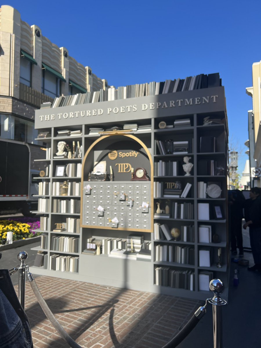 kira ♡ tweet media