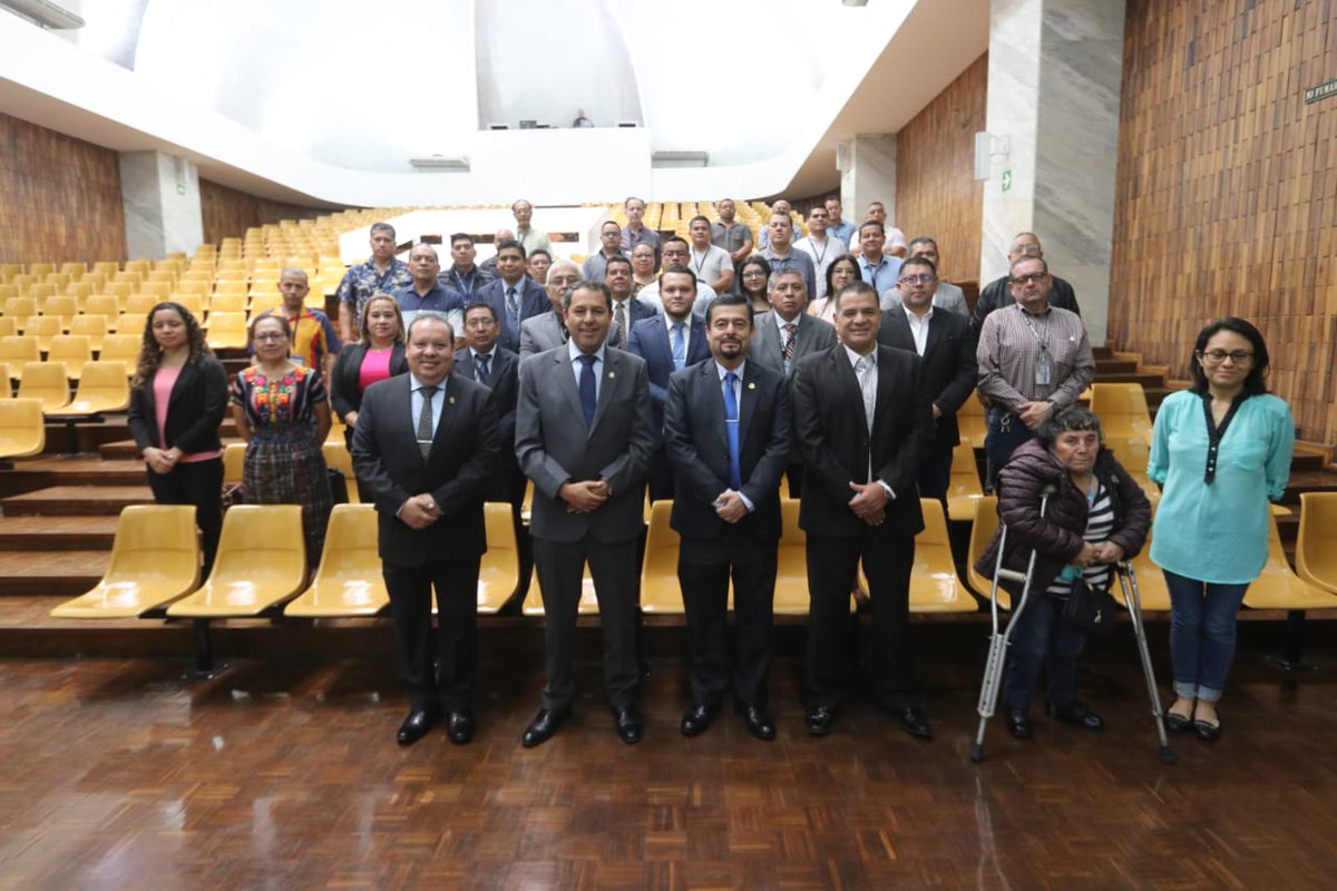 OJGuatemala's tweet photo. El Magistrado Oscar Cruz, Presidente del OJ y CSJ, participa en el acto de conmemoración de los 36 años del Sindicato de Trabajadores del Organismo Judicial (STOJ).

Link: https://t.co/x4NK1tV5pO

#STOJ #OJ #PalacioDeJusticia https://t.co/6G0gjCXV7l