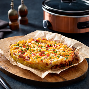 Don’t let brunch get you down! A simple combination of ingredients placed in the slow cooker and voila…brunch is served. Peppers, hash browns, potatoes and ham unite to delight your guests. bit.ly/3enbGID