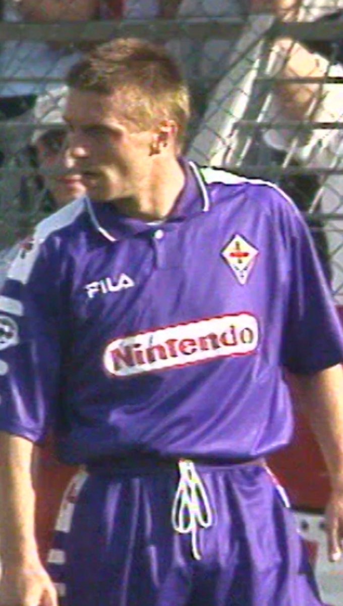 L’ultima coppa vinta a Firenze risale al 2001, proprio con Repka in campo: “ Eh…me lo ricordo bene. Ma spero che questa Fiorentina faccia ancora meglio perché è ancora in corsa per arrivare a giocare due finali”.