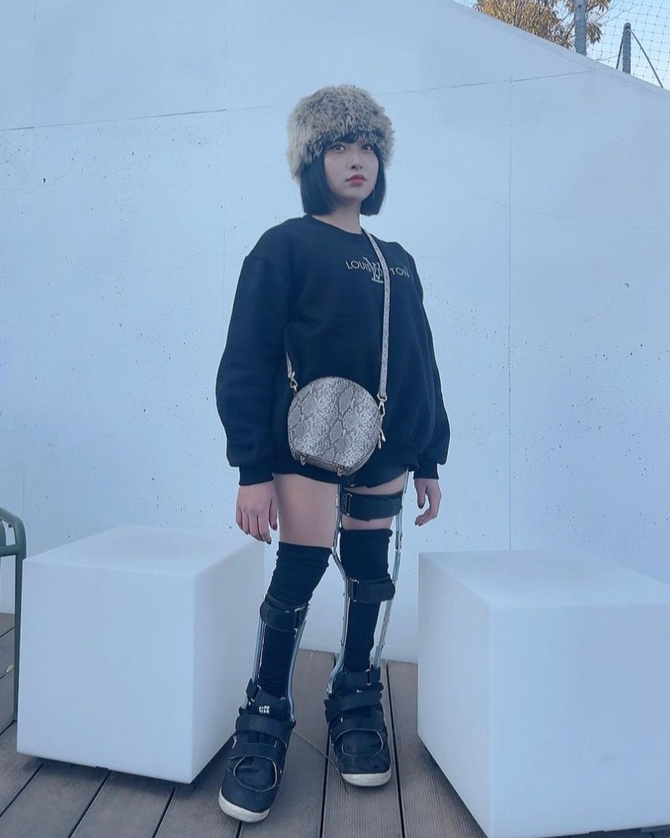 instagram's tweet photo. “People around me see me as an individual rather than a ‘disabled person.’” 💖

Model and advocate @mozu_torii 

https://t.co/kxeXXx5AnW https://t.co/sRLfq0U0N5