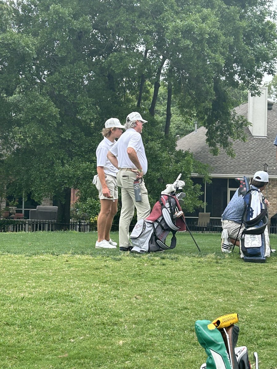 Great day for golf! @tigerboysgolf in the Regional Golf tny. After day 1, Tigers were in 3rd with Raines Watson having the low score. Let’s have a great Day 2 Tigers!