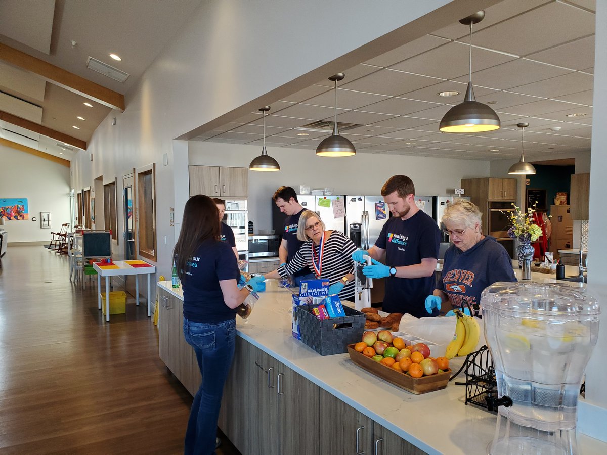 RonMcDHouseCS's tweet photo. A group from T. Rowe Price came to volunteer last week. Half built a new metal storage shed for the outside play area and the others did deep cleaning of the dinning room area and then worked in the kitchen. It was great meeting everyone and hope to see them again! Thank You! https://t.co/N33uV4b4ms