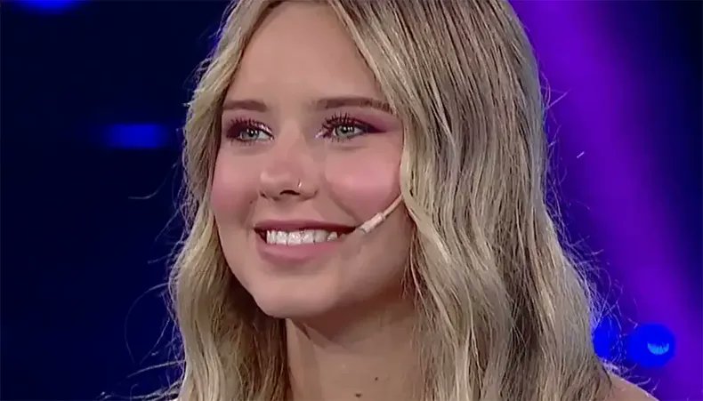 TV_Sin_Censura's tweet image. Quién les gusta más?
❤️: Juli Poggio 
🔁: Coty 

#granhermano #cuchilleros #julipoggio #coty