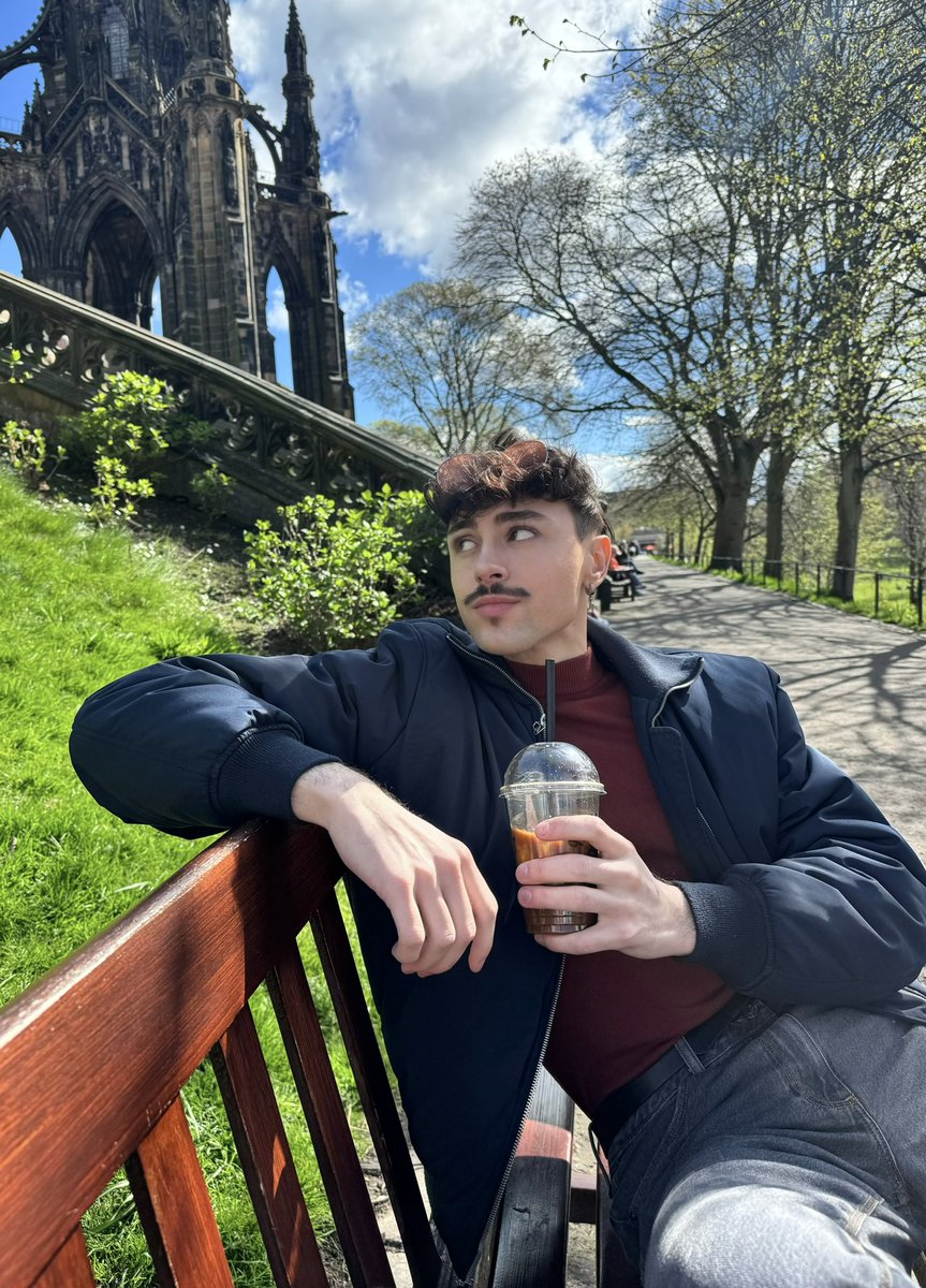 suns out in scotland am i dreaming