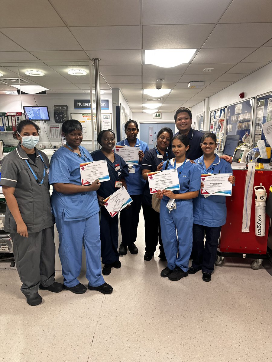 A big round of applause for the exceptional nurses from SMH AMU 1-17 who went above and beyond on their knowledge and skills assessment (obtaining 100% mark on assessment and practical test) during last month’s run of ACUTE project🎉👏 Giving simple recognition is our simple…