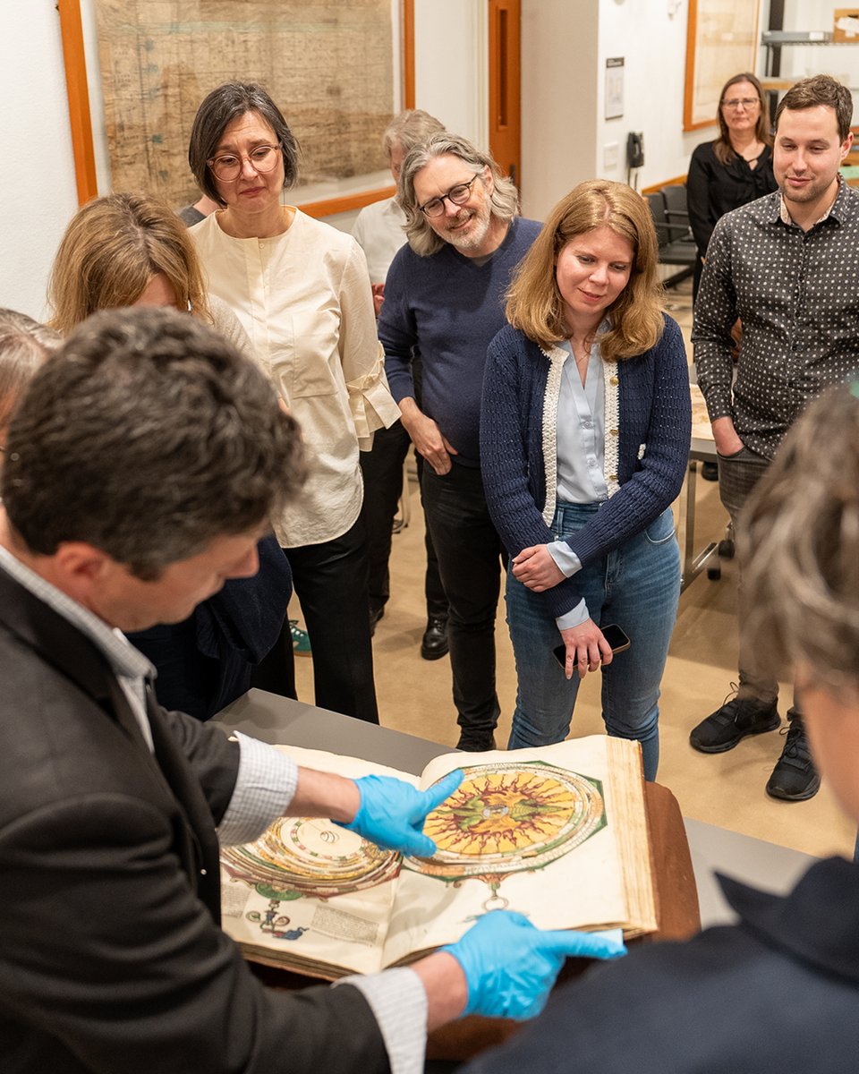 Yale Architecture tweet media