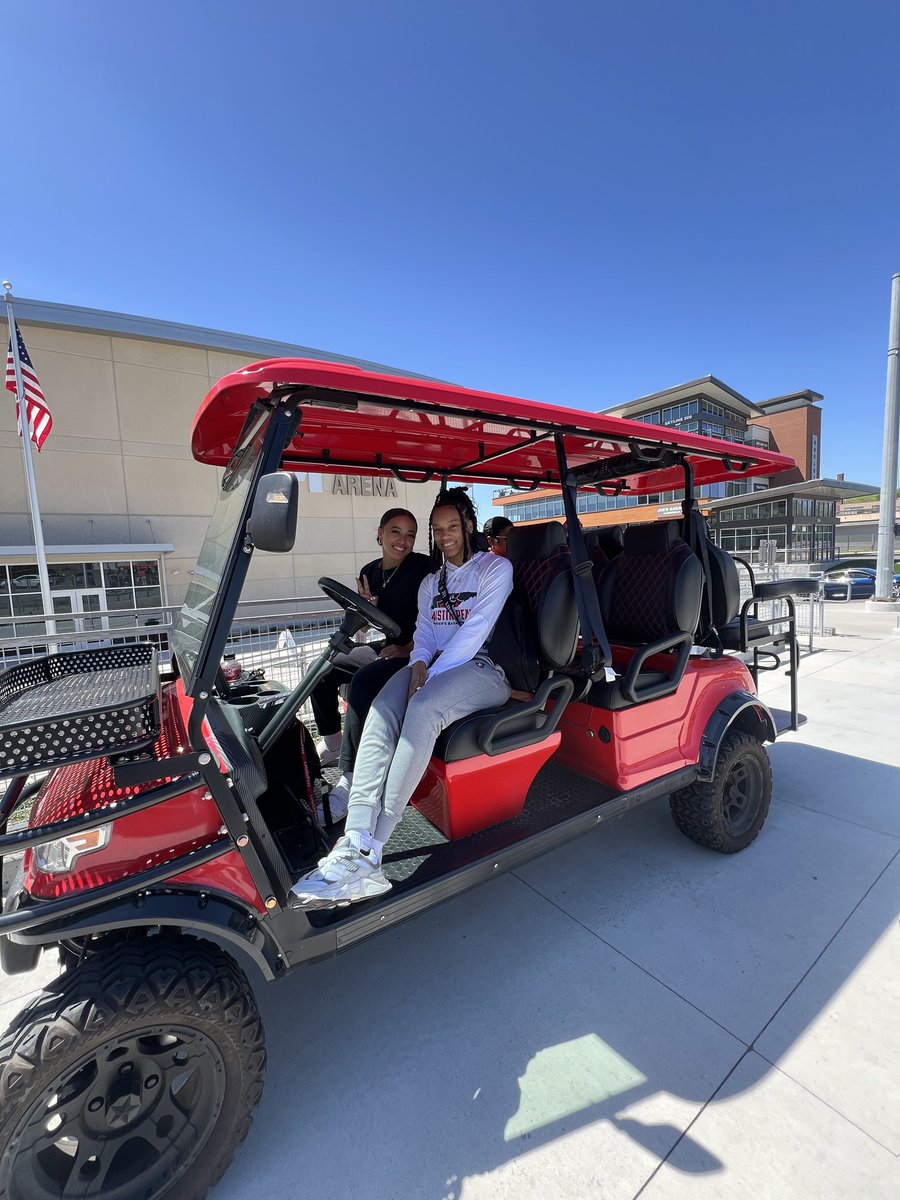 alana brackett (@abrackett2024) on Twitter photo Thank you to the coaches <a href="/GovsWBB/">Austin Peay Women's Basketball</a> for the amazing unofficial visit !!! Go Govs🖤 Thank you to the coaches <a href="/GovsWBB/">Austin Peay Women's Basketball</a> for the amazing unofficial visit !!! Go Govs🖤