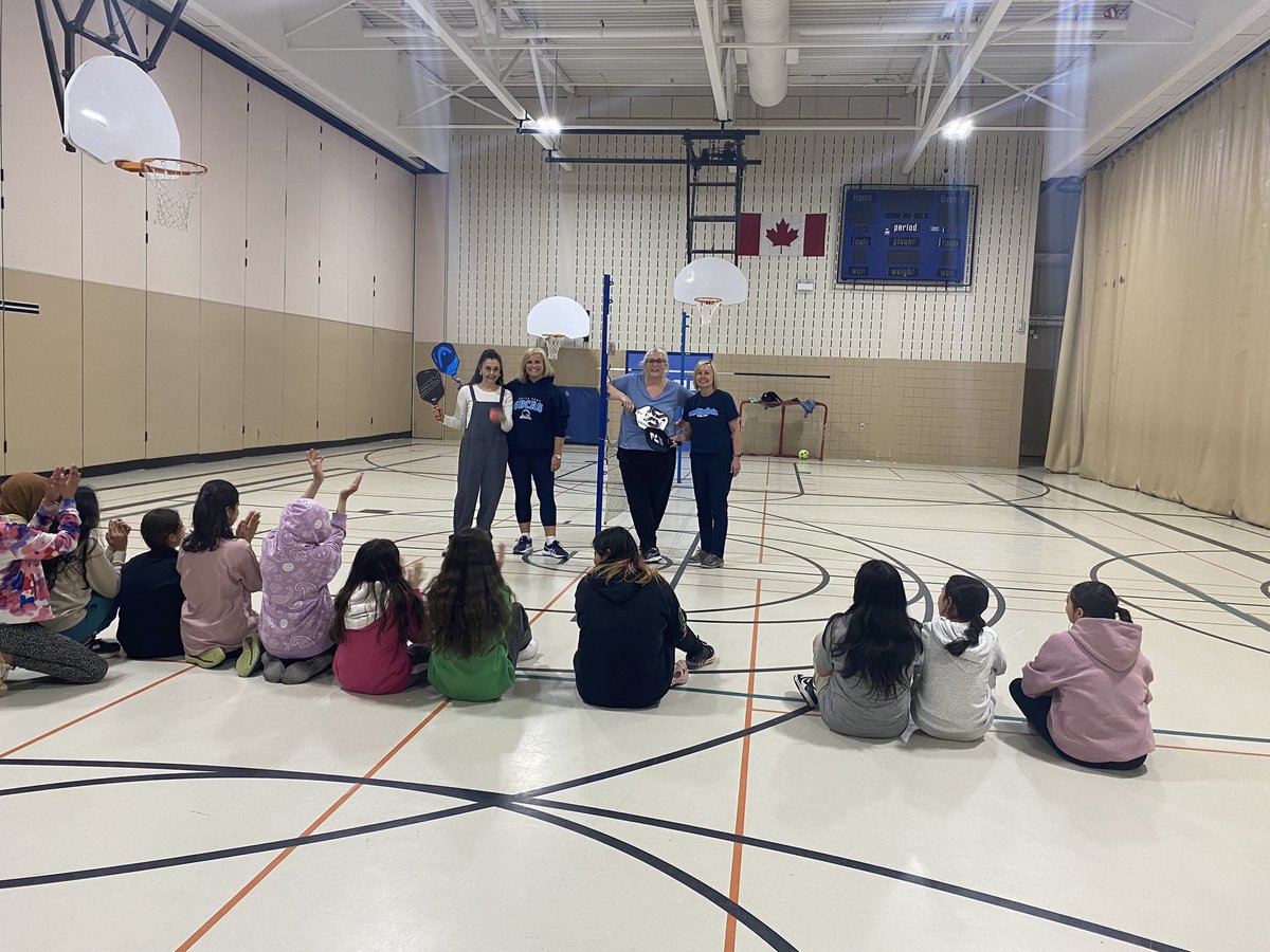 WOorcas's tweet photo. We have several new clubs that are starting up this spring at White Oaks! Pickleball demo in the gym today! Environmental, Cultural Dance, Colouring and many more to chose from! TY to our staff for organizing these opportunities! #orcaproud https://t.co/bGvsVeRFyL