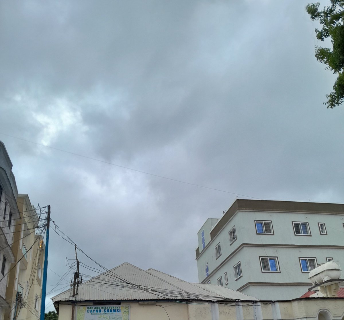 Hasanurkey's tweet photo. The rain that seems to come  afternoon is nothing. may Allah have mercy on us

#Mogadishu #rain https://t.co/bNuOazQZq0