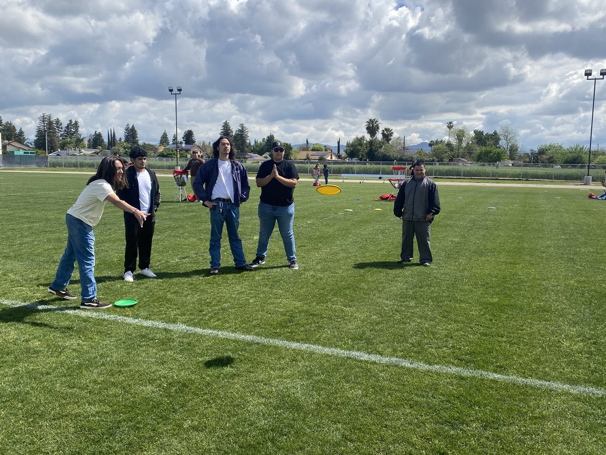 SCHS History in action, as students  take the Cold War to the field!  Students learned about containment and how the US looked to stop Communism through an outside disk demonstration!  Just another outdoor classroom #Burtonexperience