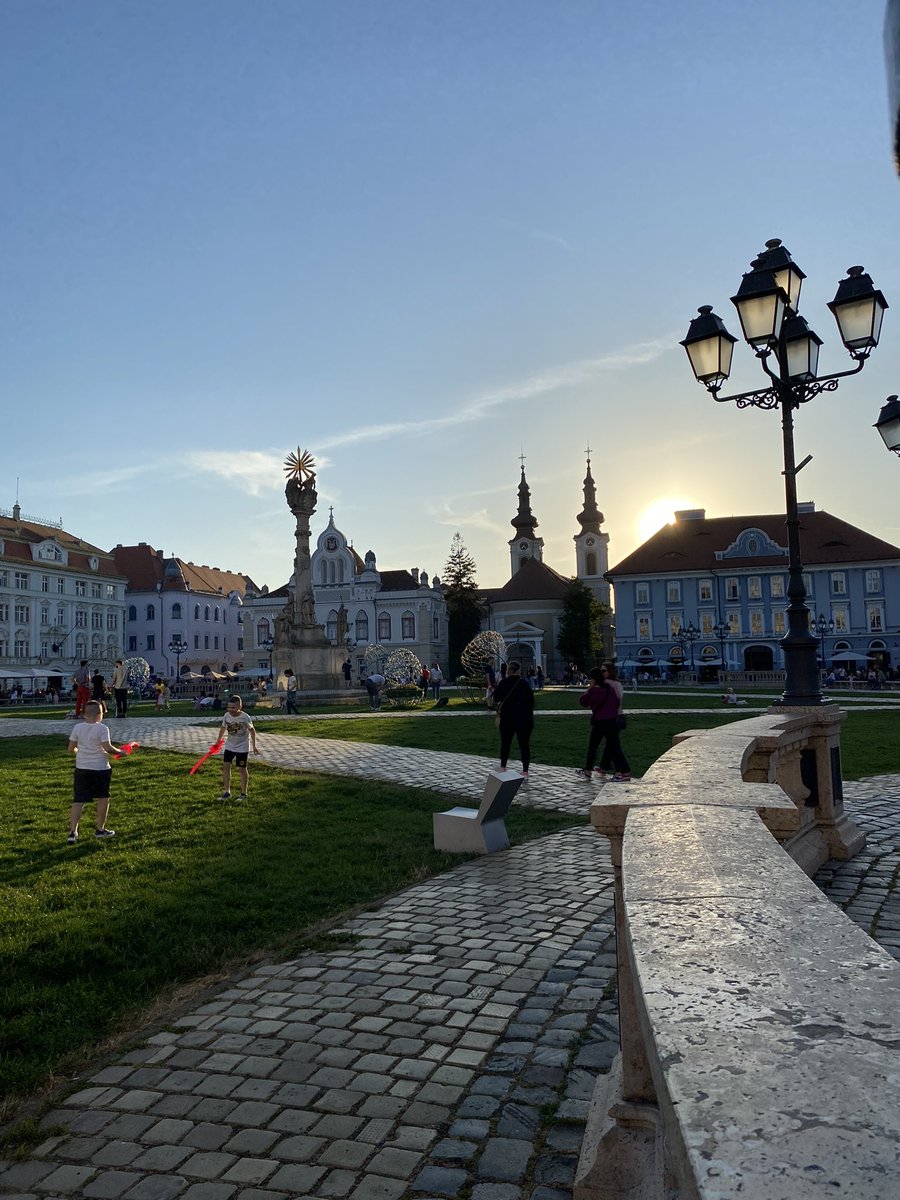 Adriana Soaita (@asoaita) on Twitter photo Delighted to teach at <a href="/uvt/">uvt</a> 🇷🇴, meeting lovely students and finally meeting <a href="/RemusTim/">Remus Cretan</a> @sebastianjucu, thank you all and what a great place <a href="/Timisoara_2023/">Timișoara 2023</a> is!! Delighted to teach at <a href="/uvt/">uvt</a> 🇷🇴, meeting lovely students and finally meeting <a href="/RemusTim/">Remus Cretan</a> @sebastianjucu, thank you all and what a great place <a href="/Timisoara_2023/">Timișoara 2023</a> is!!