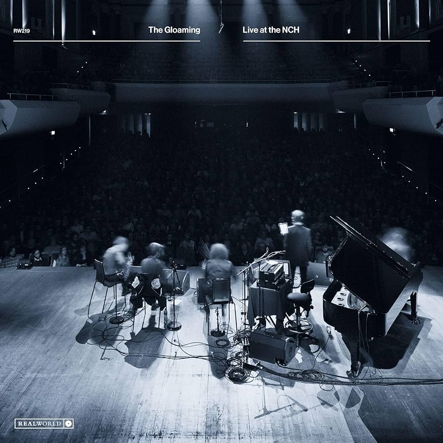 #NP: #NowPlaying: 

The Gloaming - 'Live At The NCH' (2018)

Even more wonderful celtic folk, original songs and traditionals by #TheGloaming, lovely played by #MartinHayes #DennisCahill #ThomasBartlett #CaoimhínÓRaghallaigh & the great voice of #IarlaÓLionáird @iarlavox CDRW219