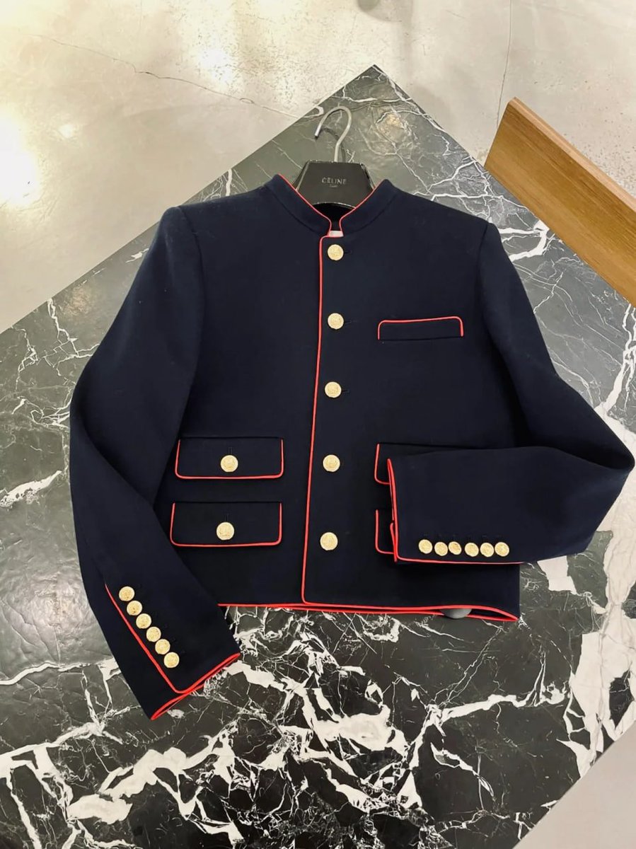 modeyanoosh's tweet photo. I like to wear such jackets.🥰🥰 https://t.co/HYHgQPNURU