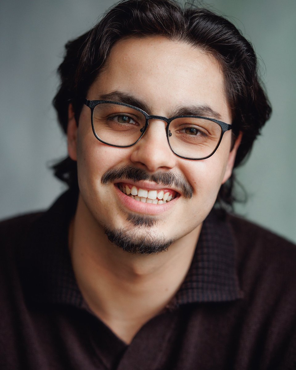 LuisDiasActor's tweet photo. Headshots update! 
#actorslife #headshot #acting #theater https://t.co/uA3A76FnDJ