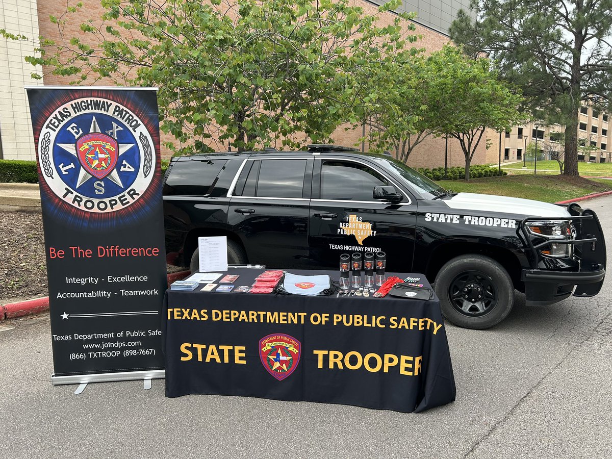 Interested in becoming a Texas State Trooper? Come see Texas DPS Sgt. Fitzpatrick at @SHSUCJ Criminal Justice Bash on campus today from 11am - 1pm.