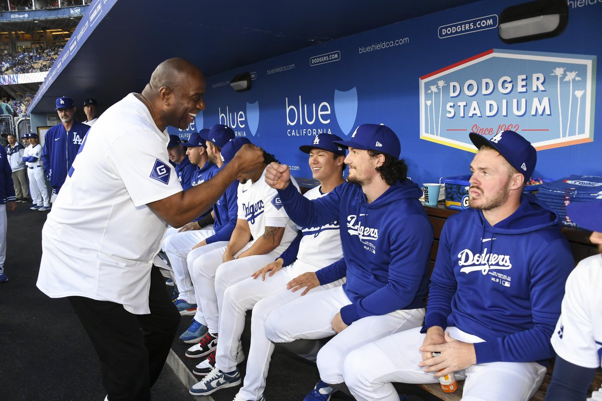 MagicJohnson's tweet photo. Jackie Robinson Day with my @Dodgers and Dodger Nation is always a great time!! I had fun addressing the crowd, hyping up the Men in Blue, and connecting with Dodgers staff last night! https://t.co/7TpPHew3SD