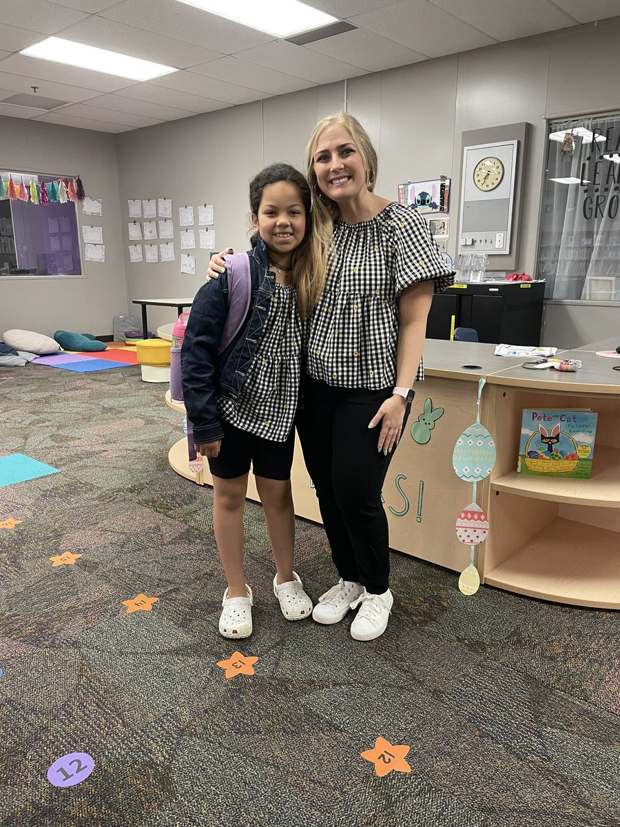 Planned twinning on this beautiful day at Park! #ItsWorthIt #sunflowers #librarylife