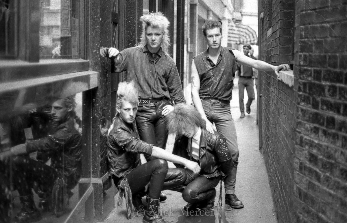 ON THIS DAY ... in 1984 - Ausgang appear to have started the whole gentrification of central London! Pix by @mickmerceruk . More at mickmercer.substack.com
