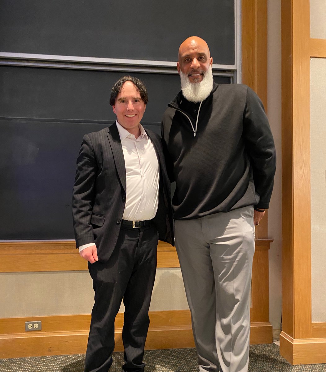 Thanks to all who turned out at Dartmouth College last night for the 'Player Unionization: History in the Making' event with @MLBPA executive director Tony Clark and me. Tony gave excellent insights on the U.S. labor movement and unions. I can also confirm he is 6'8, as listed!