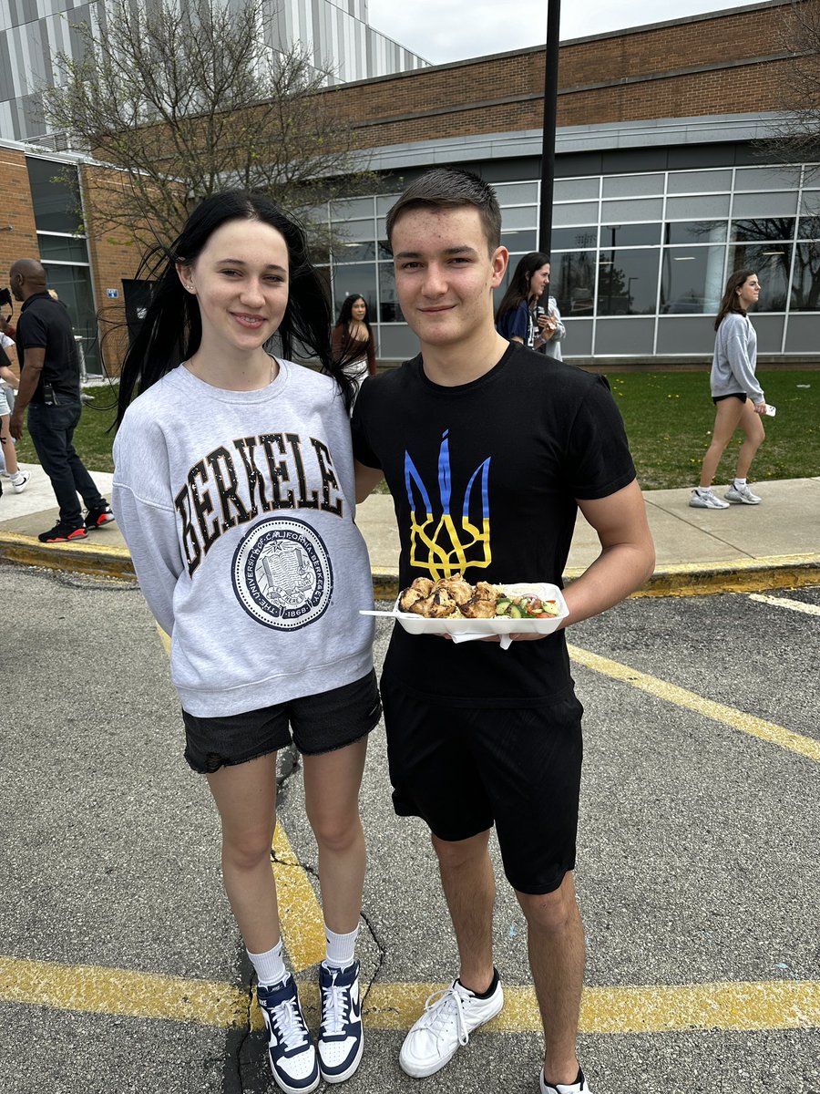 Happy Culture Week! It’s a fun day enjoying some delicious food from a variety of cultures! What a great Tuesday! #dgspride #southsidestrong