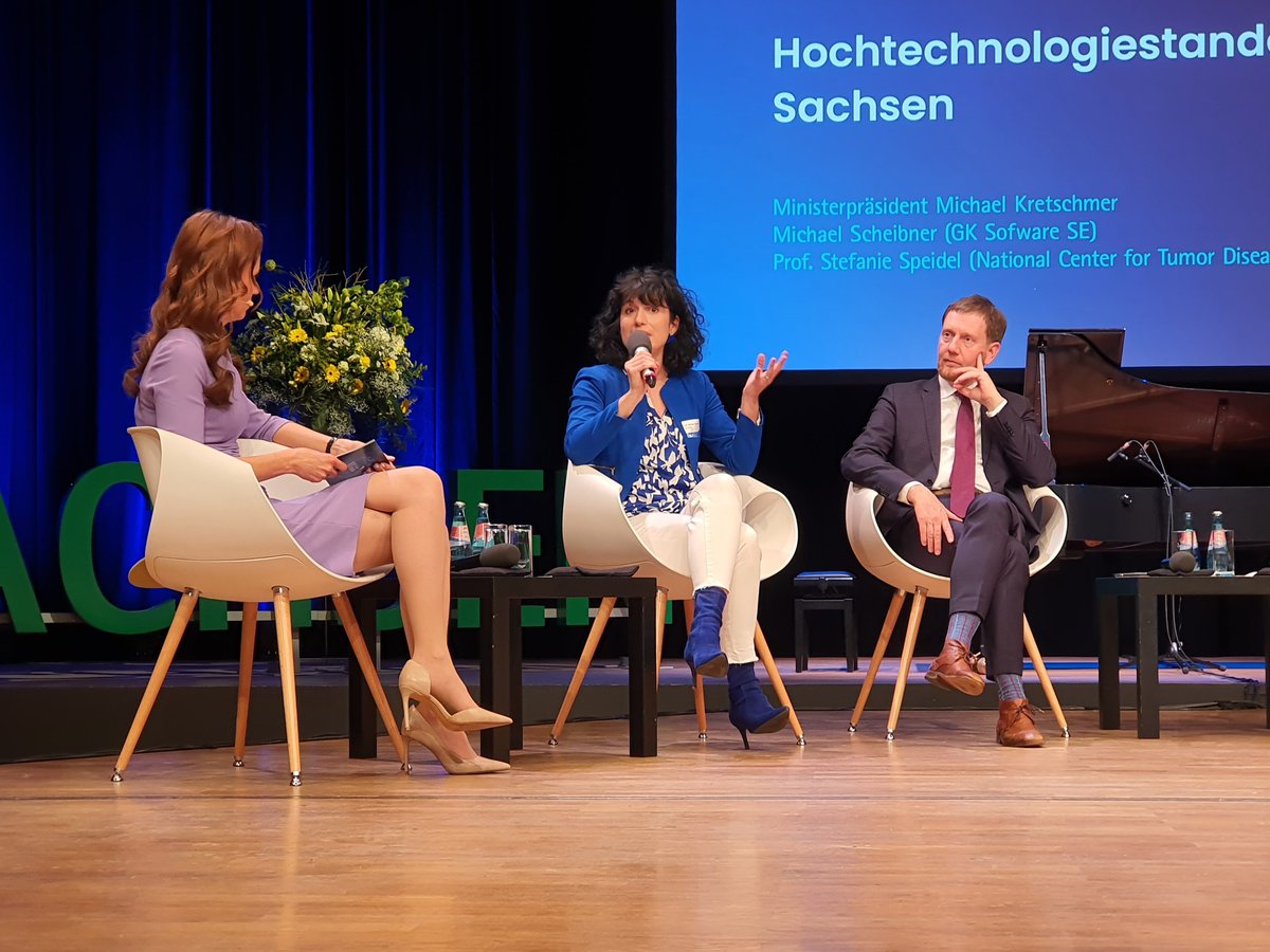 We are thrilled to have been part of a panel discussion with @MPKretschmer, providing a scientific perspective into AI opportunities and challenges for healthcare at ki-kongress-sachsen.de! @Medizin_TUD @TactileInternet @SECAI_School @NCT_UCC_DD @EKFZdigital @tudresden_de