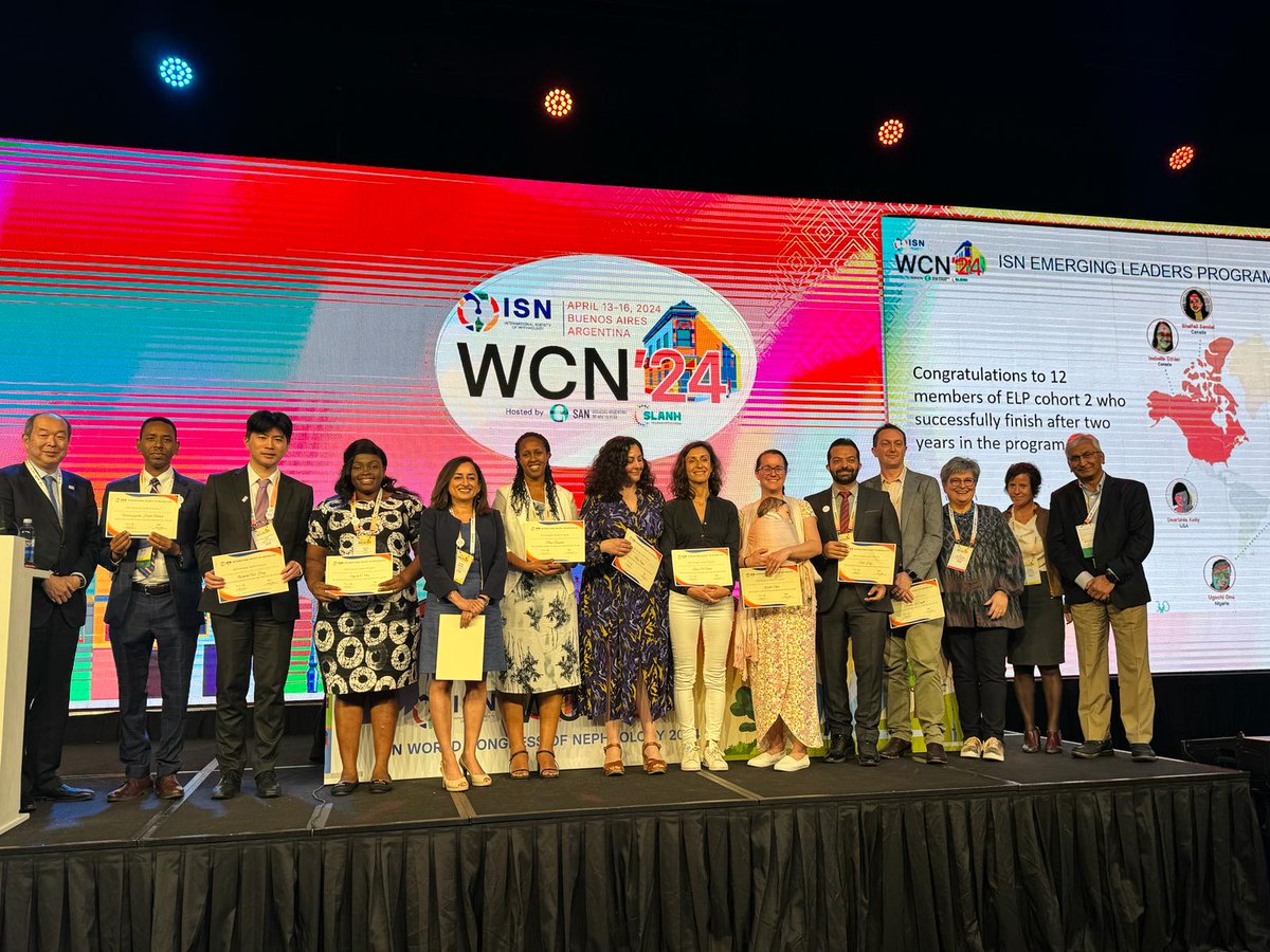 EhabHafiz2's tweet photo. #ISNELP cohort 2, steering committee and wonderful @_SophieDupuis and Anh.. 
 Thank you all 🌹#ISNWCN @ISNkidneycare @ShaifaliSandal @brendanjsmyth @ethier_isabelle @PeaceBagasha @letiziadechiara @WinstonFung1 @maria_pippias @drworke @vjha126 @divyaa24 https://t.co/tTuaFDAN4H