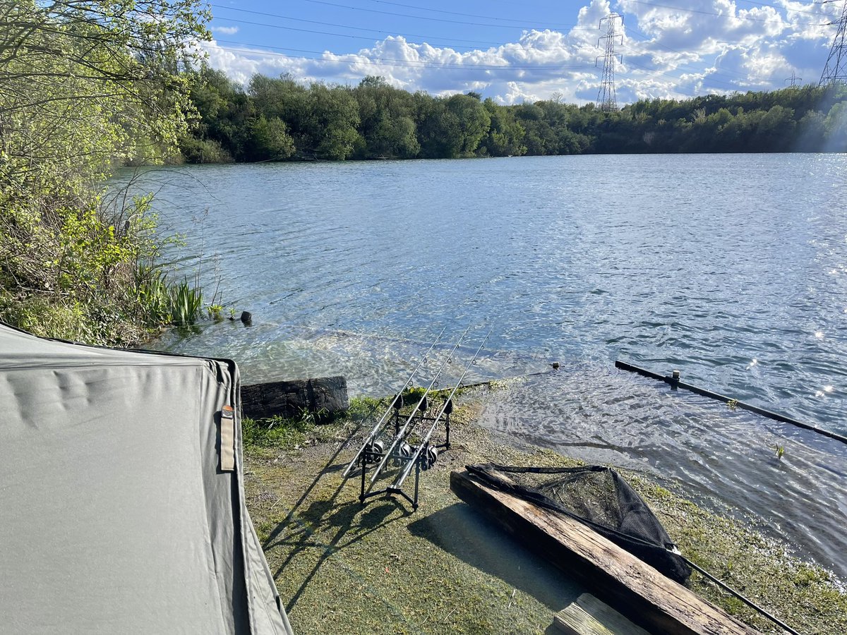 The swim I’ve been fishing is occupied tonight so pastures new 🤞🏼