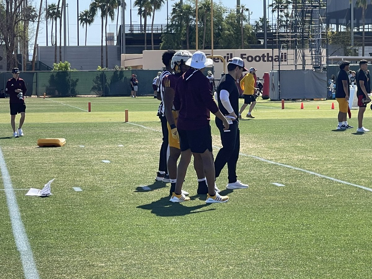 Hines Ward’s first practice as the wide receivers coach at Arizona State 🔱