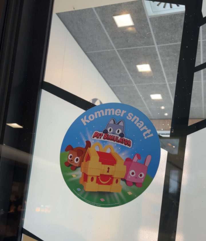 Blox_RTC's tweet photo. Pet Simulator McDonald's Toys spotted in Denmark 👀

#Roblox #PetSimulator #PetSim #PetSimulator99 #PetSimulatorX https://t.co/Qv8Q7y2v2r