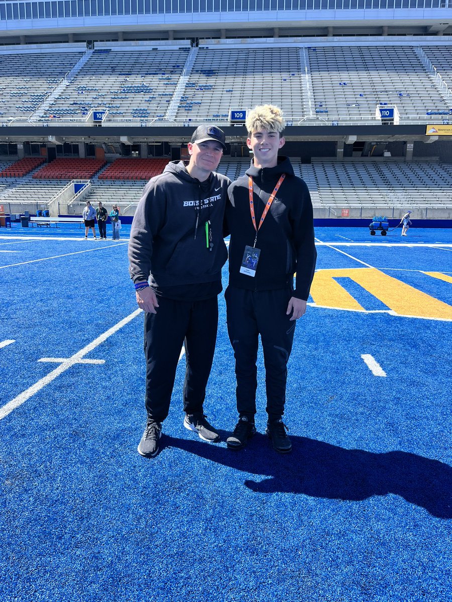 Thank you @Coach_SD and the rest of @BroncoSportsFB for the great experience and visit. #BleedBlue @renczks @CoachCollins46 @kyleyoung_BSU @Coach_TKeane @CoachS_Cooper @coachwill247 @CoachDanny10 @CoachZavala58 @JGonzalesJr10 @Ron_BroncoBeat @BSUsportsreport @PeterErlendson