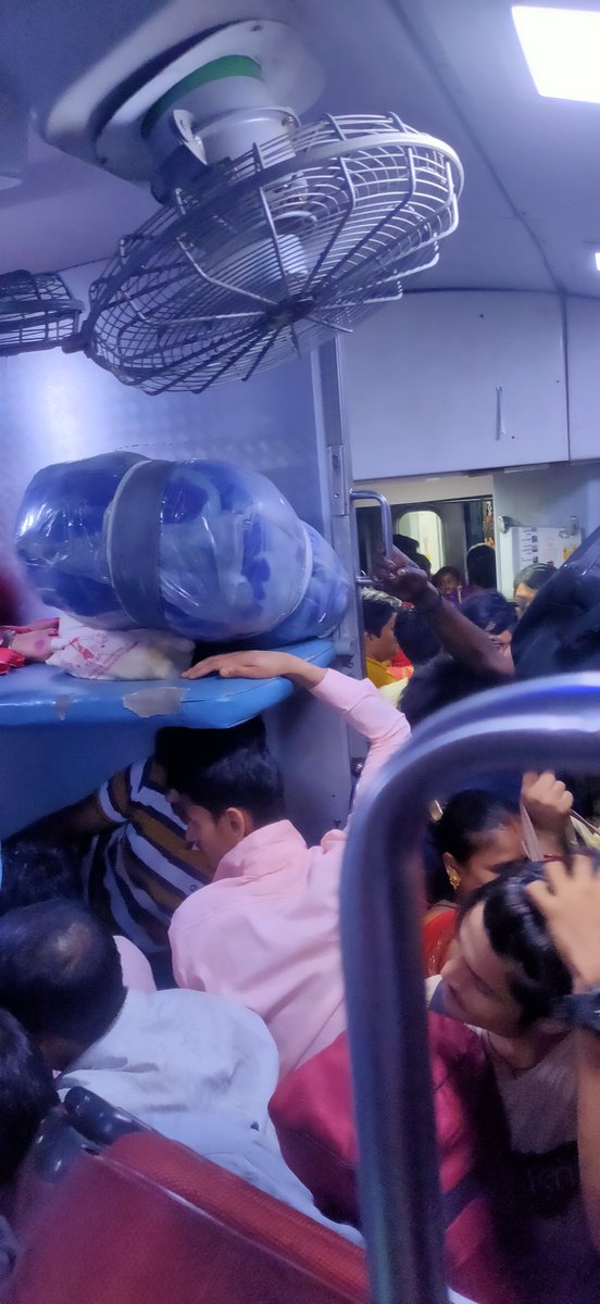 DhirendraAZAD's tweet photo. Just free it's please I have reservation and  I am not able to  go urinal @ndtvindia   @DRMcentralrailway @suryapsingh_IAS @NDLS https://t.co/bgNb3Nw2QT